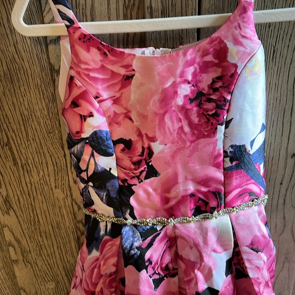 Speechless Flower Dress in size 7. Good condition. - Picture 2 of 6